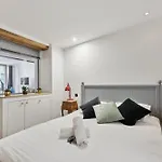 1Br Flat By Saint Germain & Odeon